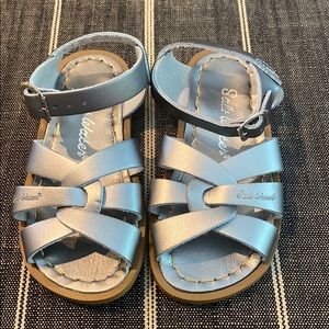 Platinum Silver Salt Water Sandals size 8 not worn
